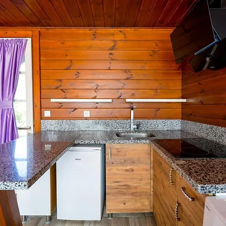 Σπίτι διακοπών Pleasant Bungalow With Shared Pool In Antalya *